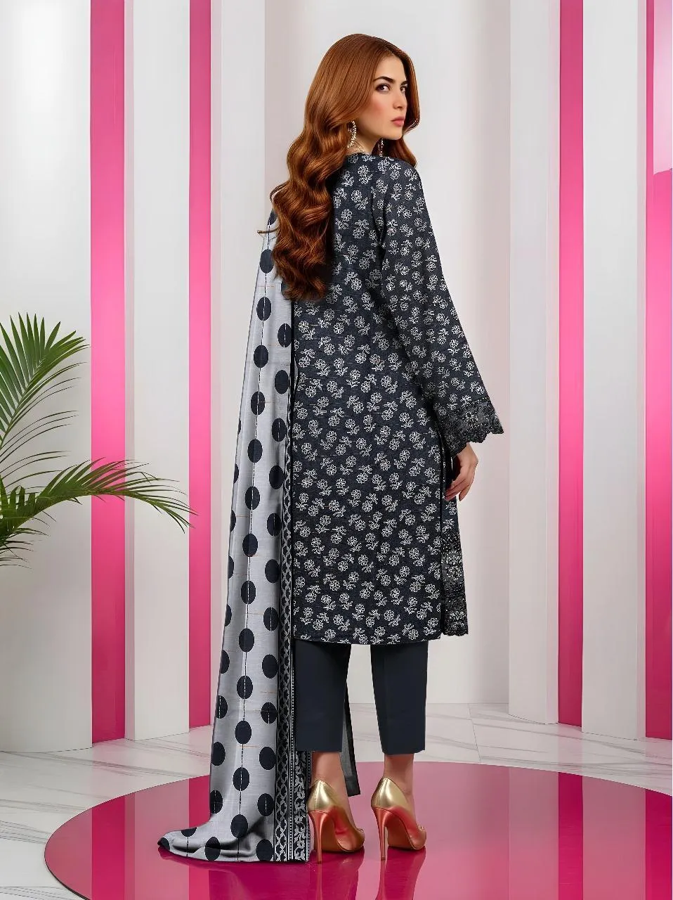 3 Pcs Women's Unstitched Printed Suit - Image 4