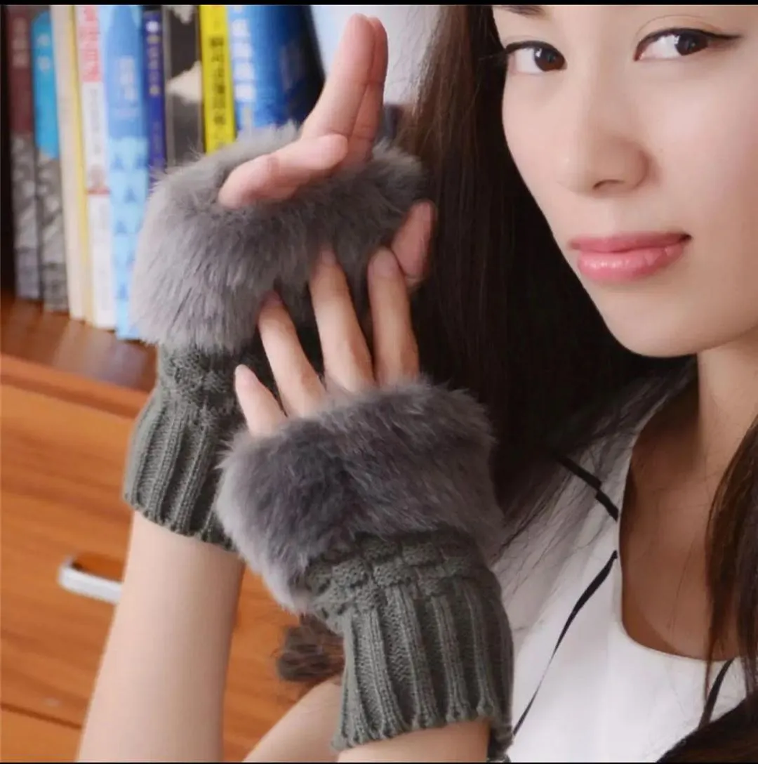 Warm Fingerless Gloves - 1 Pair Wool & Fur Fingerless Gloves Women's Winter Accessory - Image 2