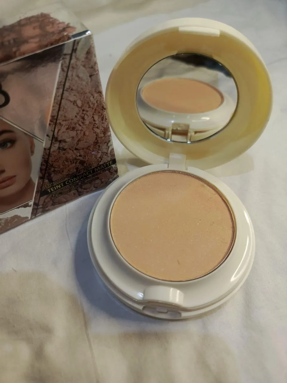All Skin Types Face Powder - Image 6